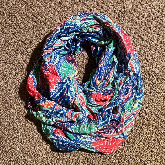 🪸 Lilly Pulitzer Riley Infinity Scarf 🪸 - Picture 5 of 5